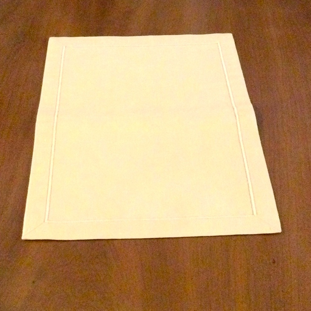Unbranded Pale Yellow Set of 4 Placemats